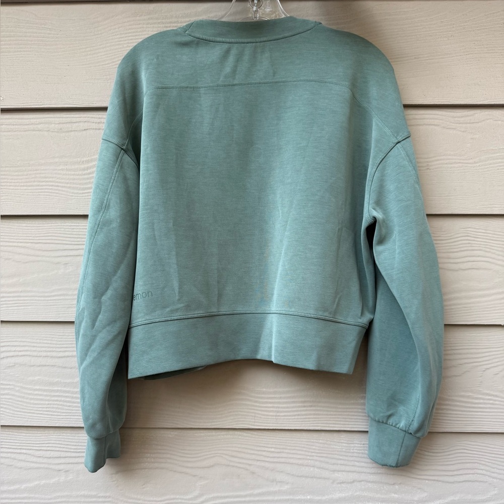 Lululemon Softstreme Perfectly Oversized Cropped Crew - Picture 5 of 7